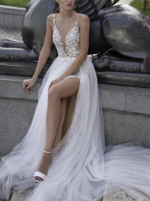 Vestido de novia blanco con sobre falda