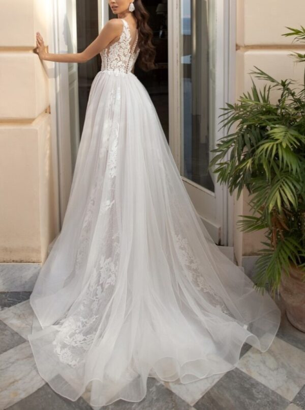 BEAUTIFUL - Imagen 2